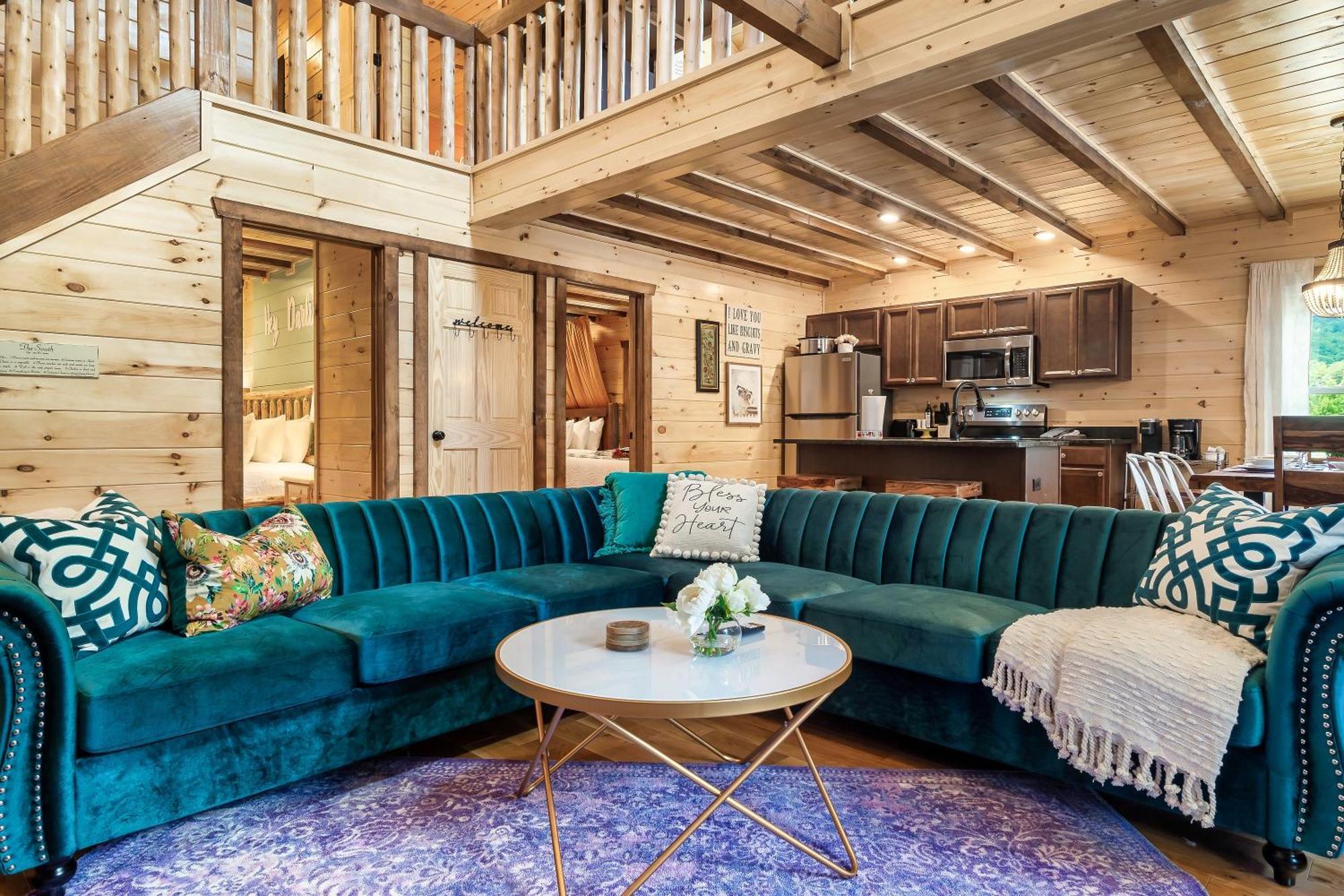 Smokiesboutiquecabins Would Love To Host You At Dolly'S Cute Cabin! 4 Suites With Private Bathrooms - Hot Tub, Fire Pit, Game Room, Resort Pool Open Memorial Day Through Labor Day! Gatlinburg Luaran gambar